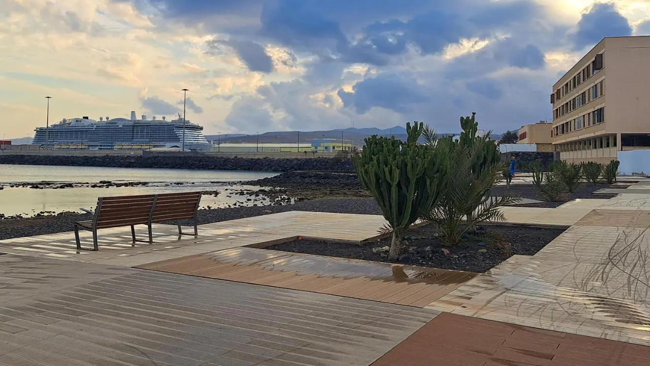 Ocean View 2 Bedrooms Flat Free Parking & Wi-Fi Puerto del Rosario